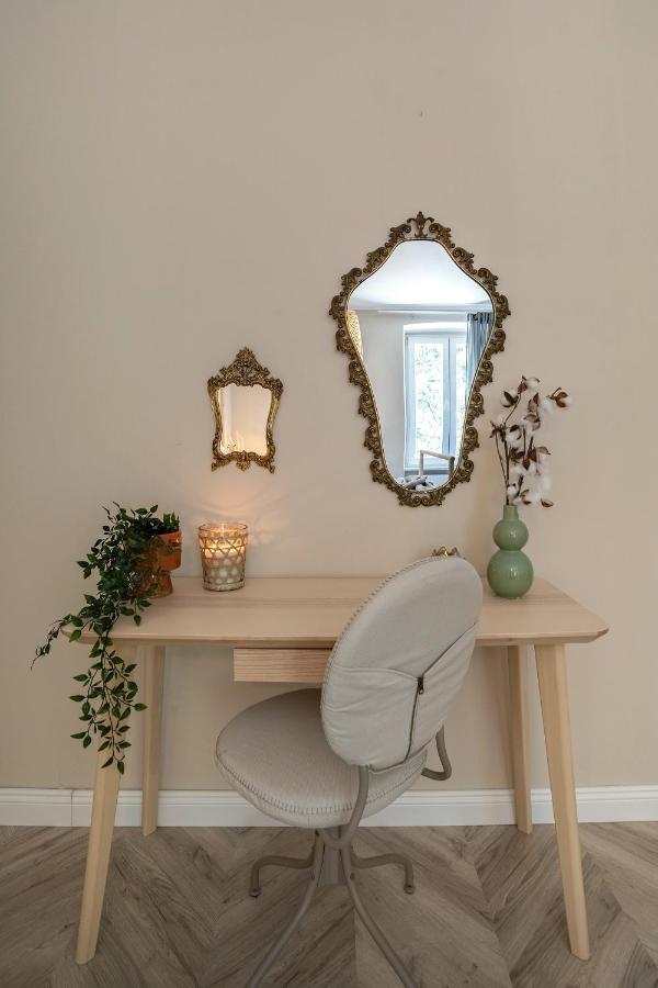 Great Location-luxury +free Parking Pula