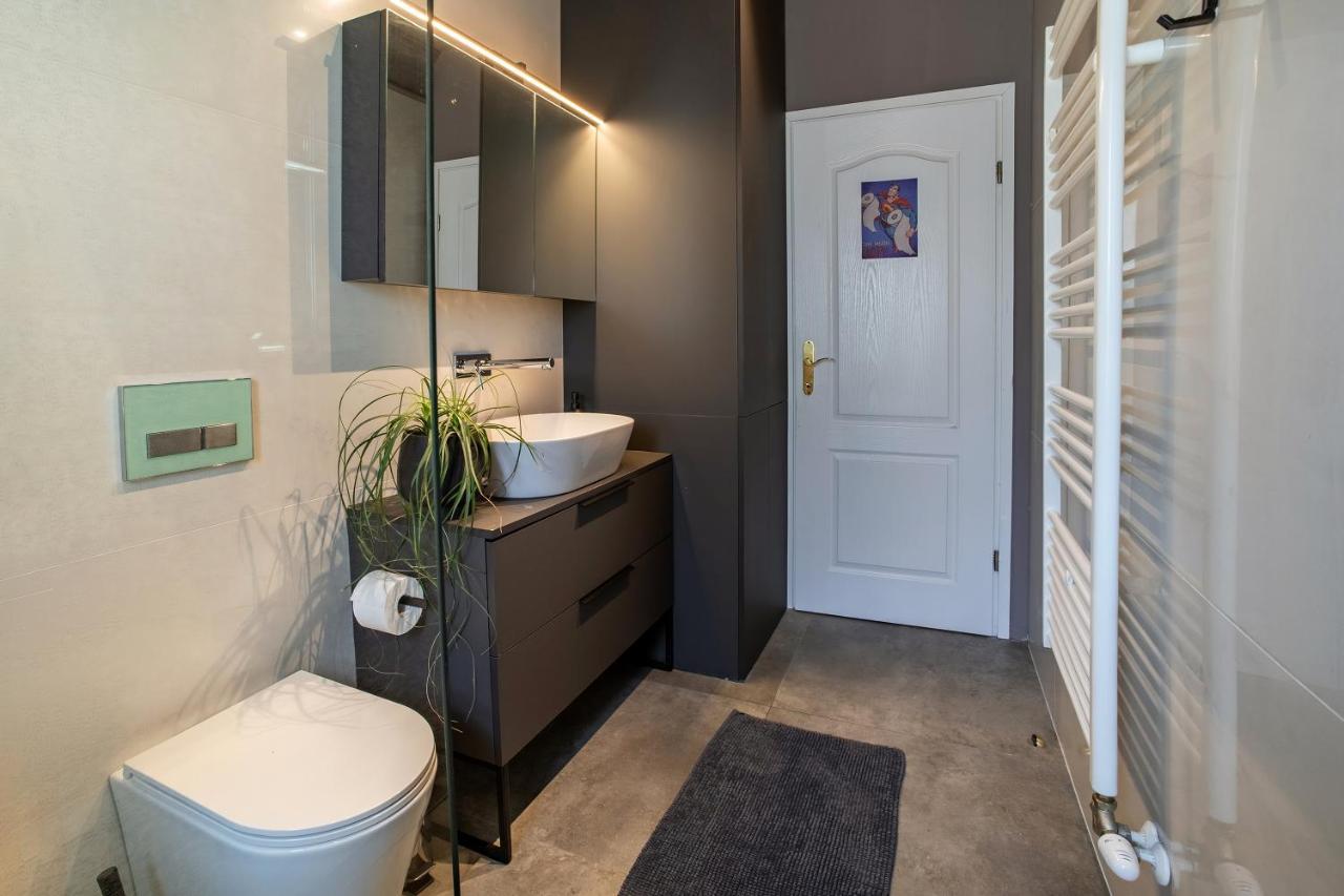Great Location-luxury +free Parking * Pula