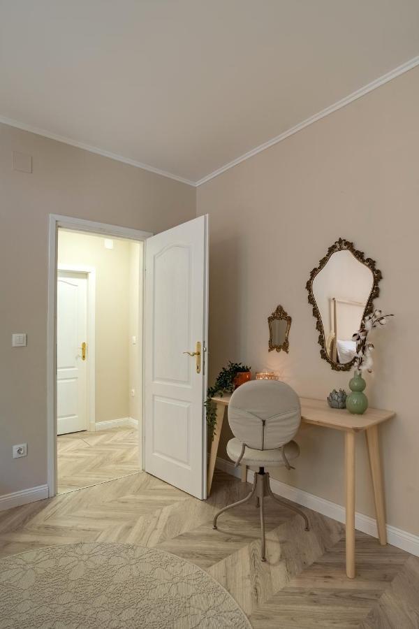 Great Location-luxury +free Parking Pula